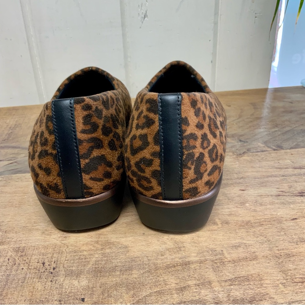 SAS Bliss Leopard 7 wide New with Box - Picture 4 of 6